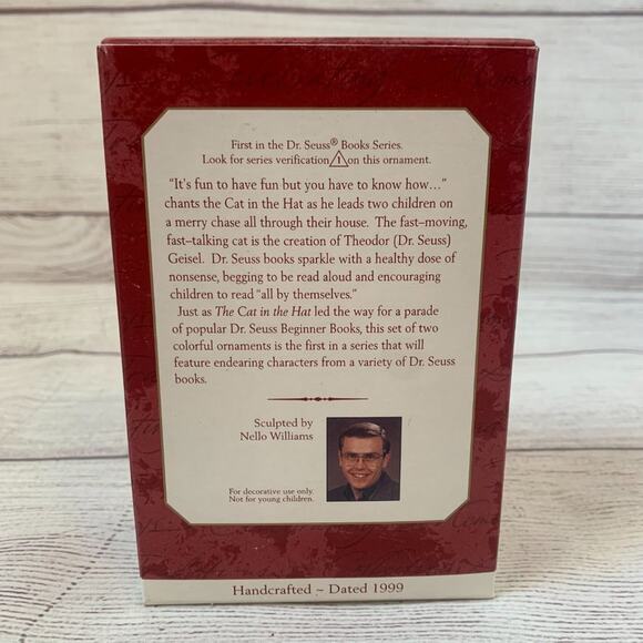 Hallmark Cat in the Hat Christmas Ornament with Fish in Teacup Dr Seuss 1999 - Picture 11 of 13